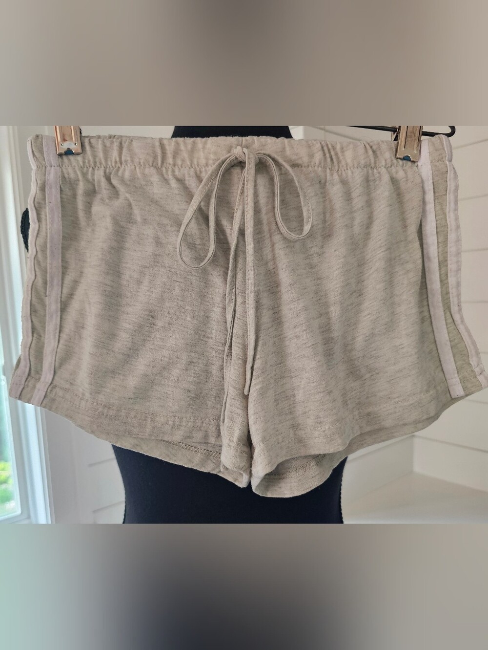 Source Unknown Light Gray Athletic Drawstring Shorts with Side Stripe